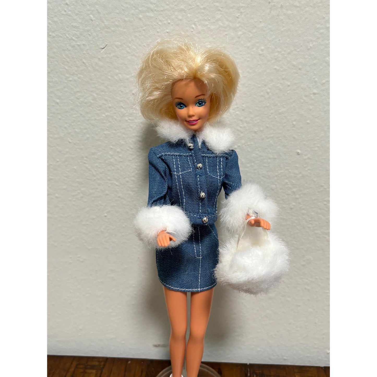 Complete 1995 Barbie Fashion Avenue Denim With Fur Trim - 14980