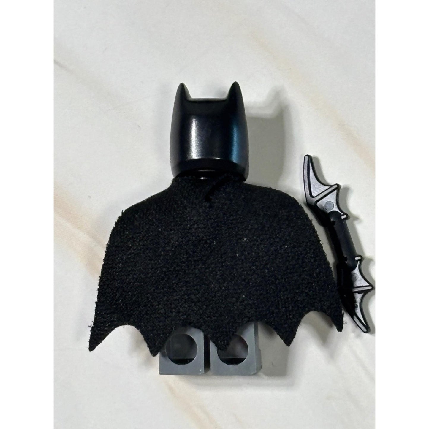 LEGO DC Super Heroes Minifigure Batman with Bluish Gray Suit SH0589a 76160 76159