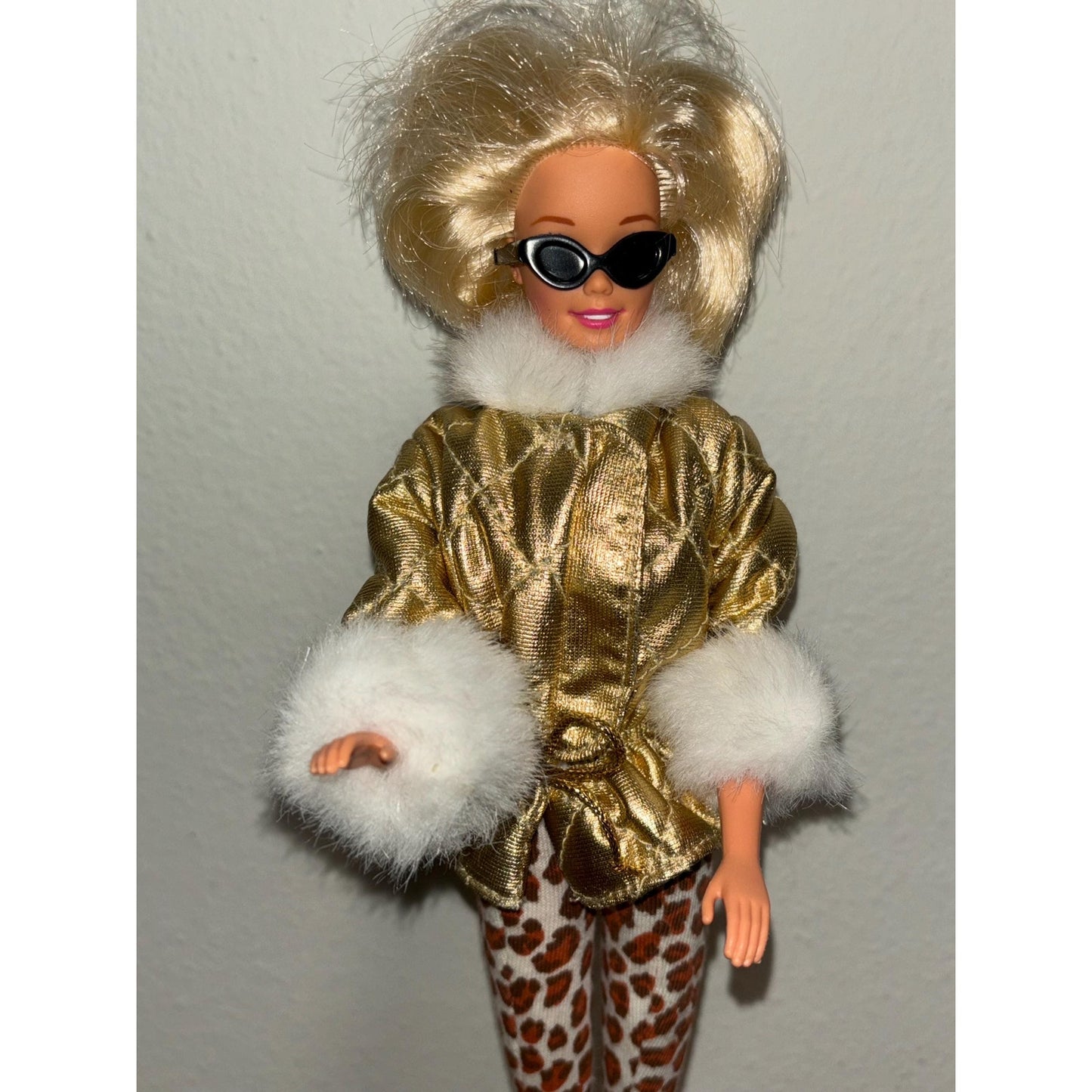 Mattel 1995 Barbie Fashion Avenue Gold Coat Leopard Tights 14299-14980