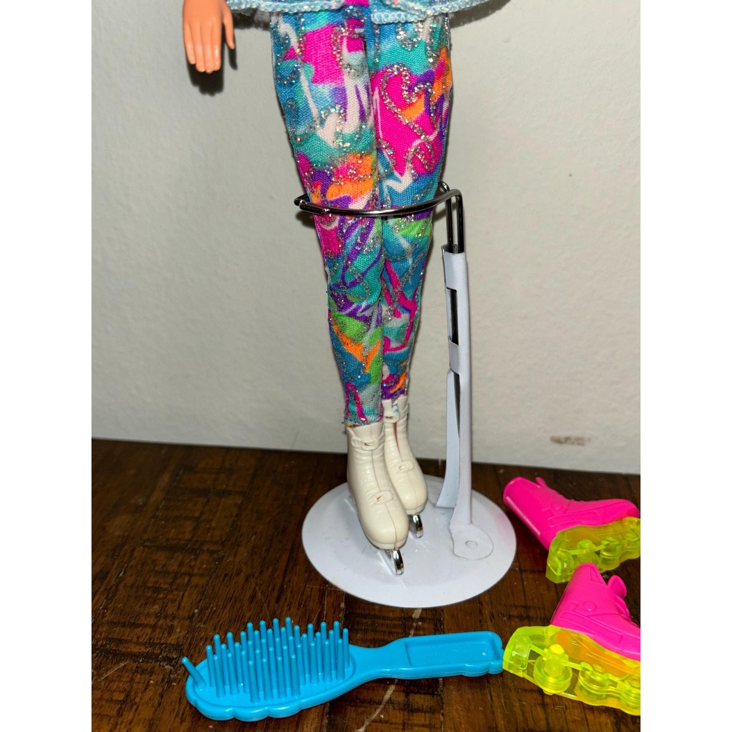 Complete Hot Skatin' Midge Barbie In-Line Skating 1994 Mattel #13393 Doll