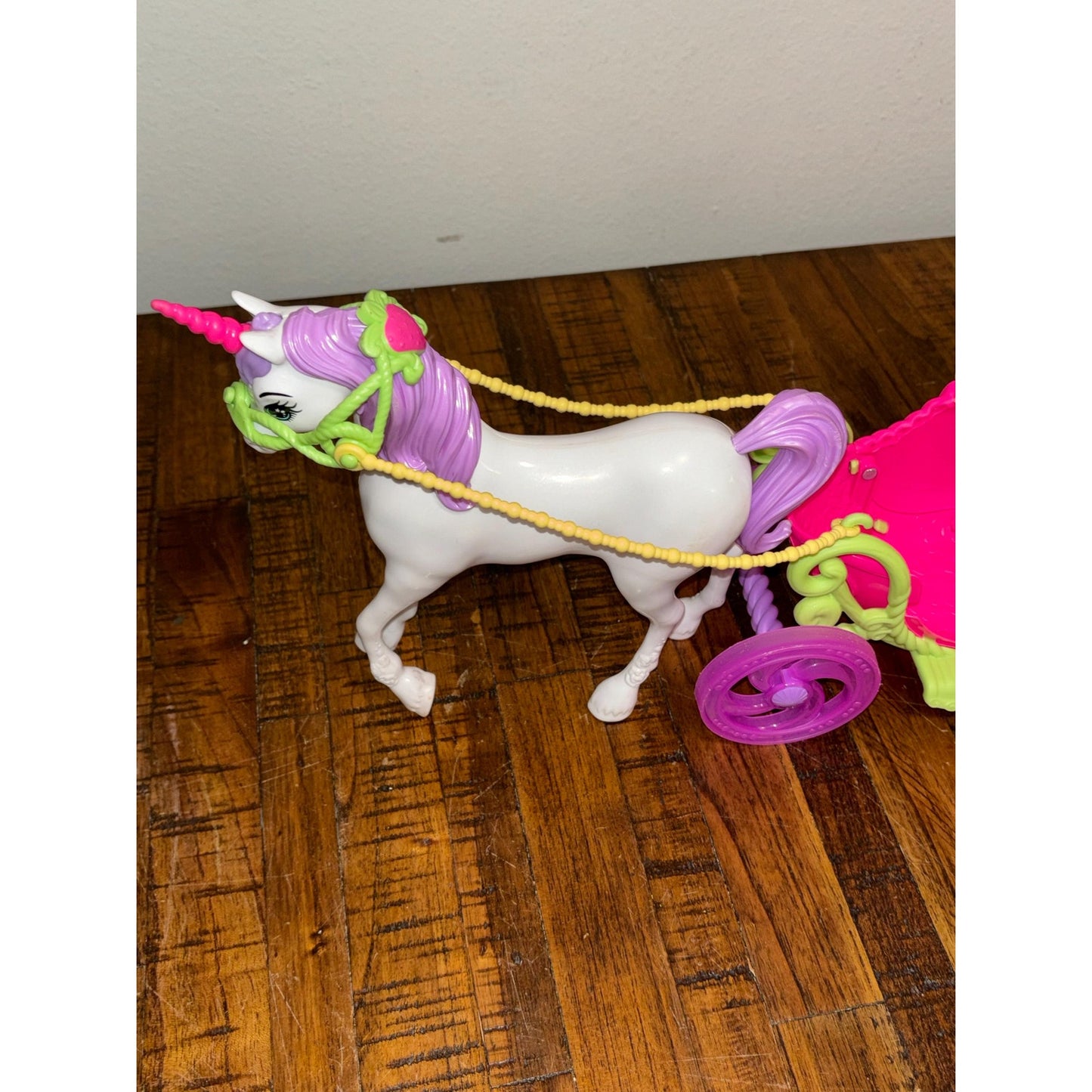 Barbie Dreamtopia Sweetville Kingdom Carriage Pink Cart Buggy and Brush and Sparkle