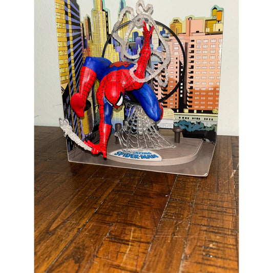 Mcfarlane Toys Marvel SpiderMan #301 1:6 scale collectible with scene