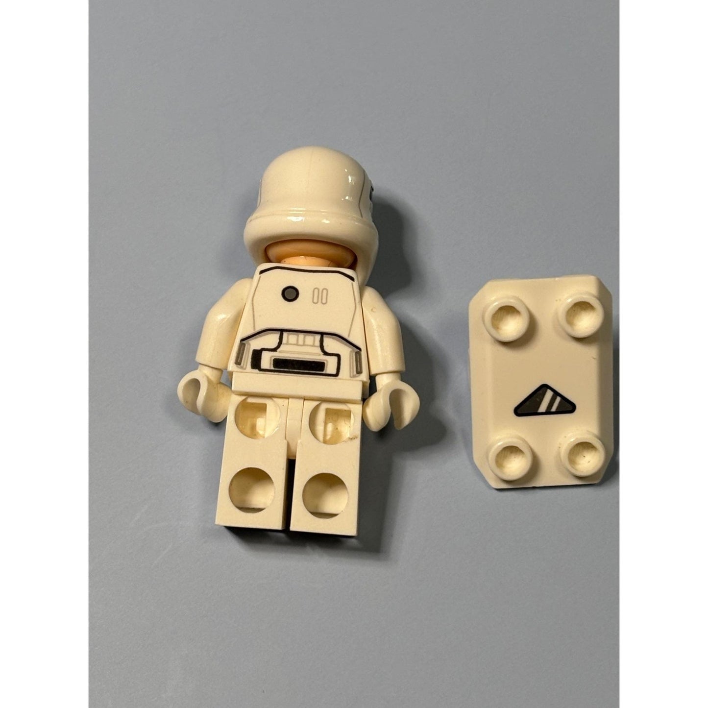 Lego First Order Stormtrooper sw0667 Minifigure Star Wars 75184 75139 w/ Shield