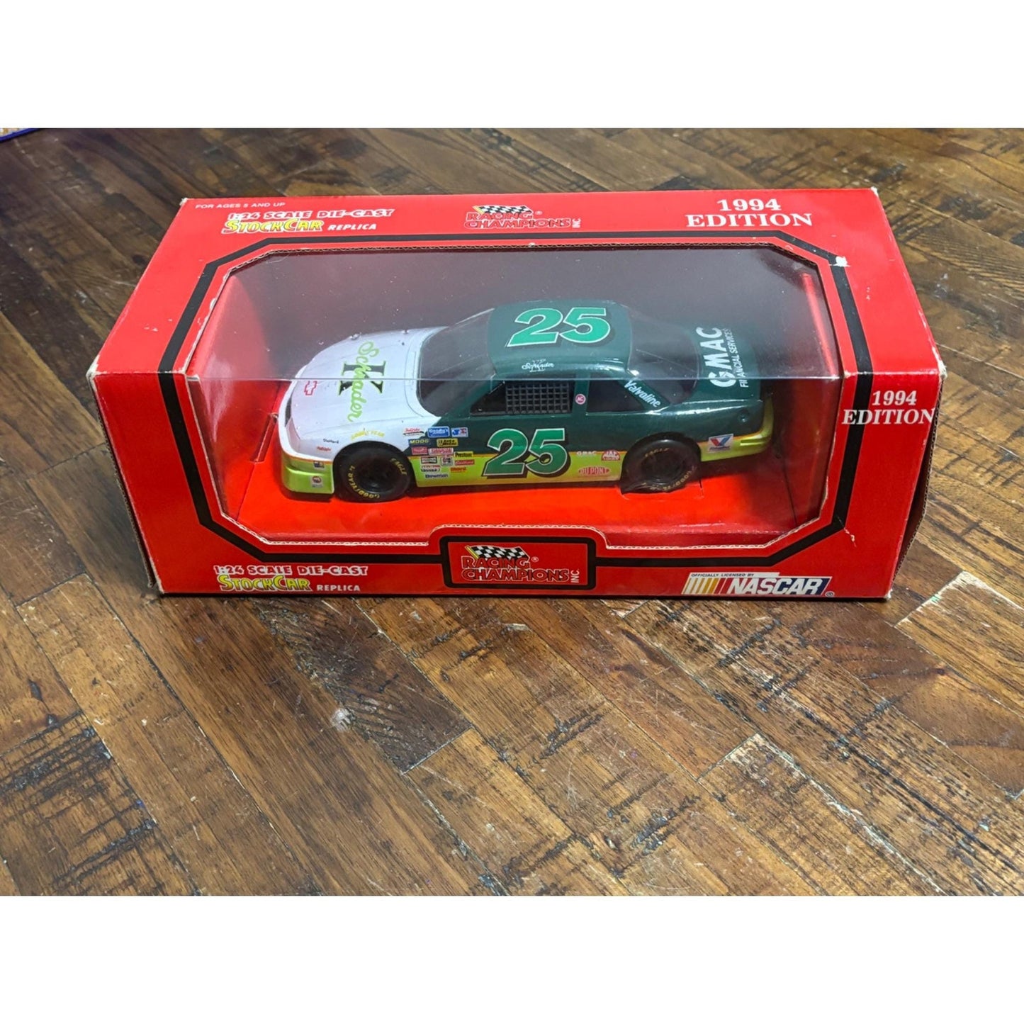Diecast NASCAR Racing Champions 1:24 1994 25 Ken Schrader GMAC