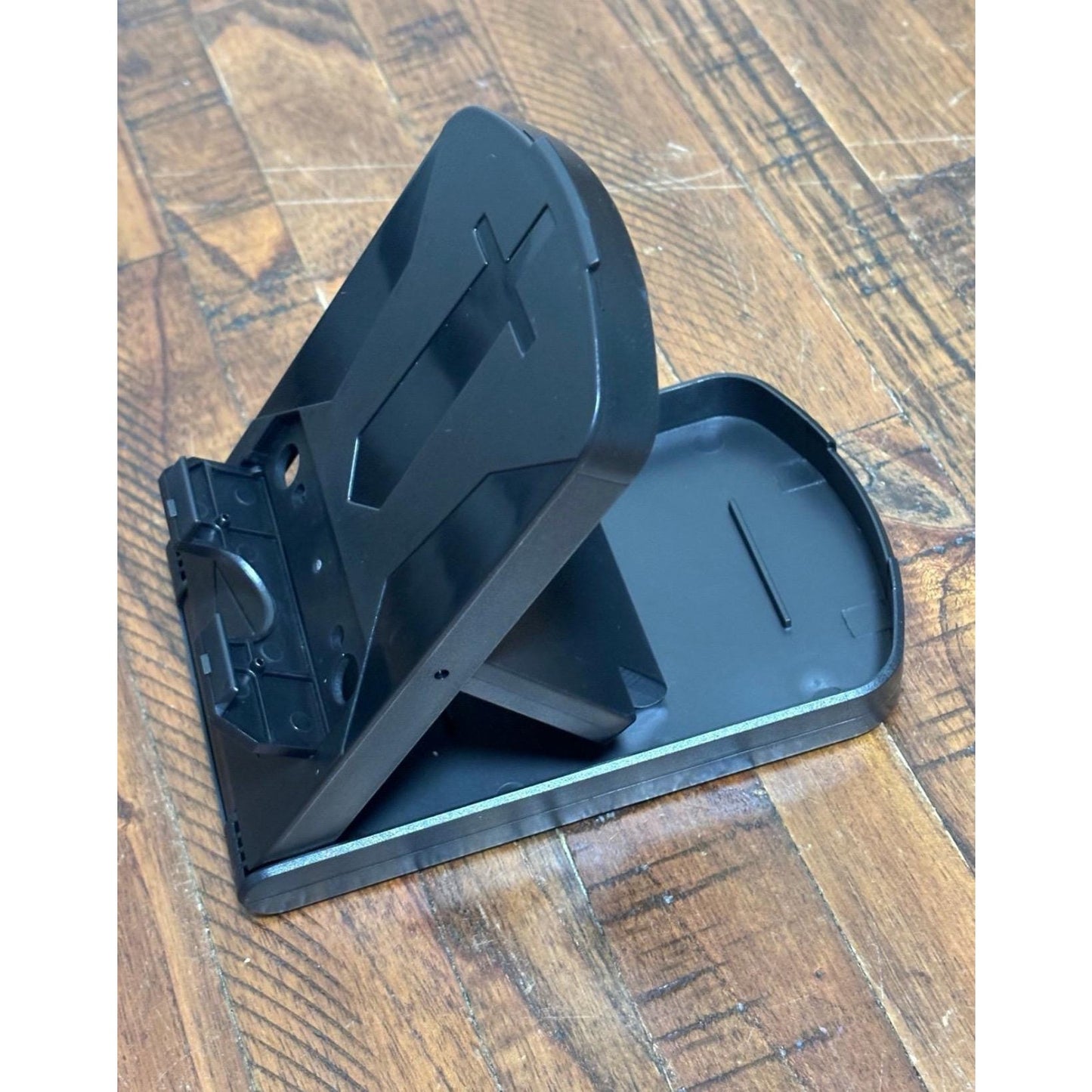 Lot of 8 Zelda Nintendo Switch Accessories, Stand, Case, Joy cons, Charging Port