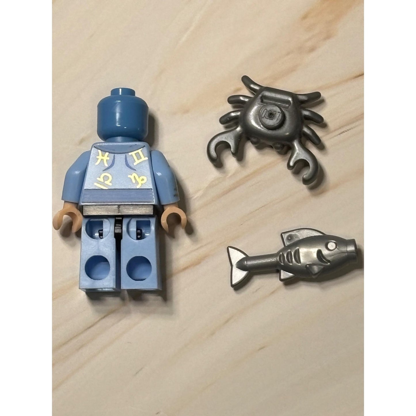 Lego Zodiac Master Minifigure w Base 71017 coltlbm-15 (2017) coltlbm15
