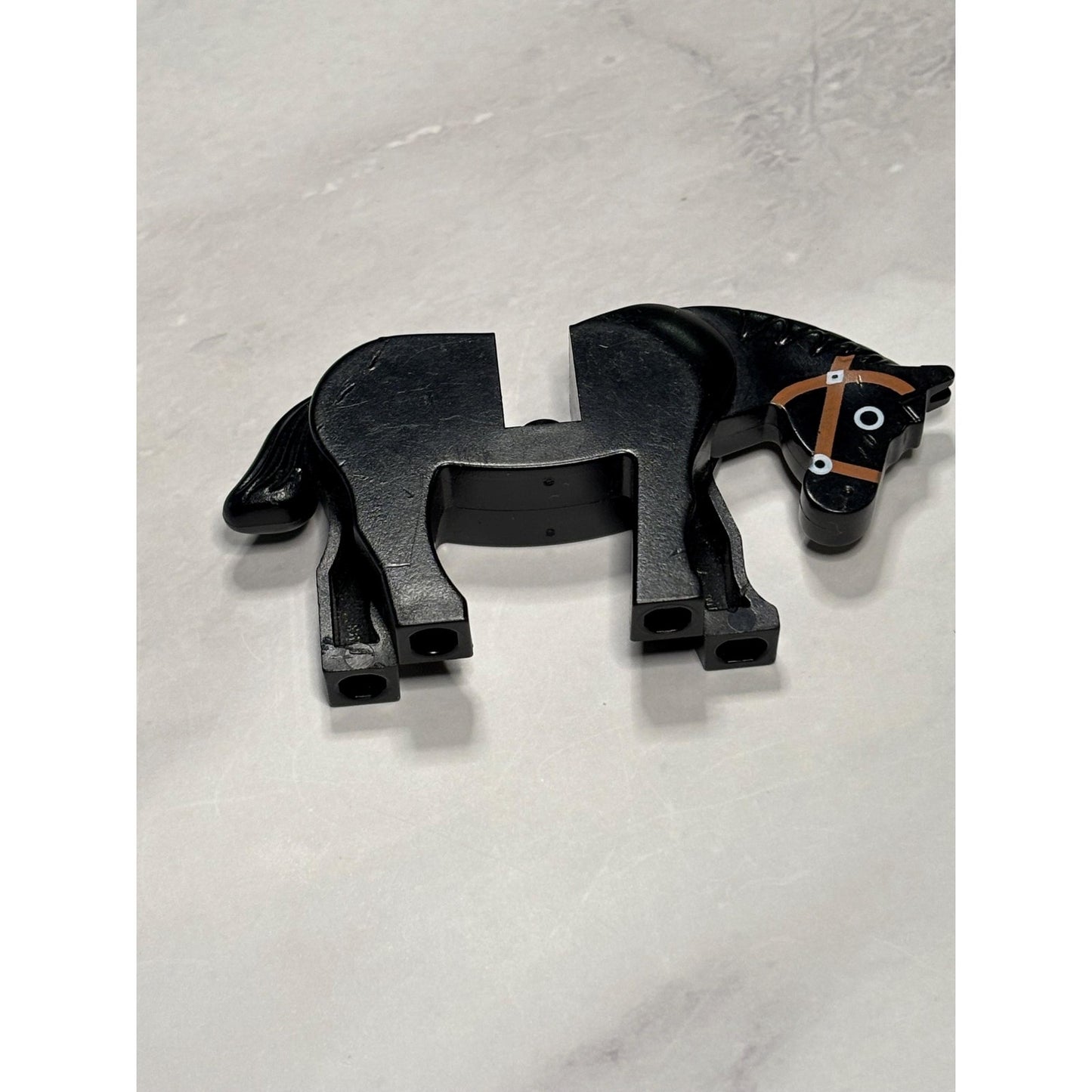 LEGO 4493c01pb02 Black Horse With White Eyes Outlines & Brown Bridle Pattern