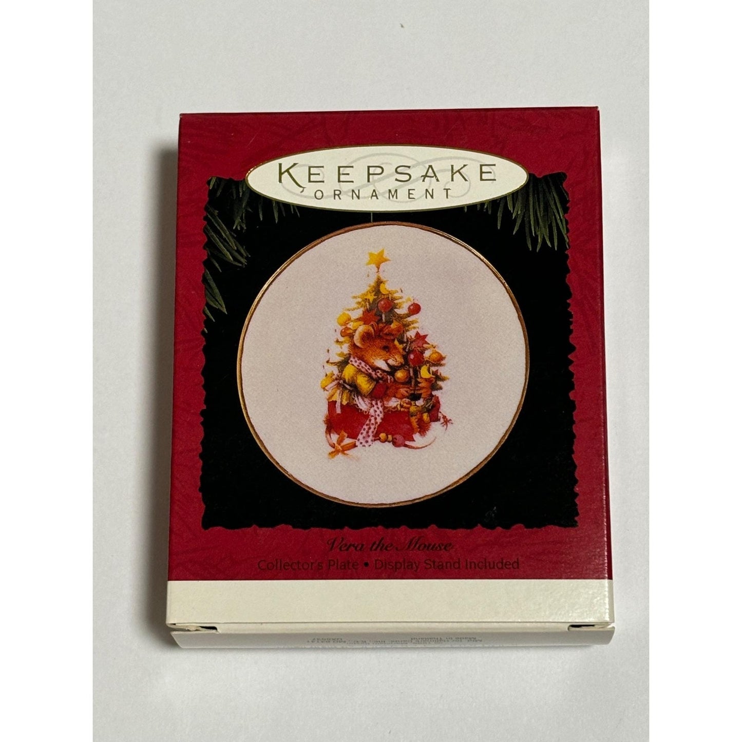 1995 Hallmark Keepsake Ornament Vera The Mouse Collector's Plate With Stand