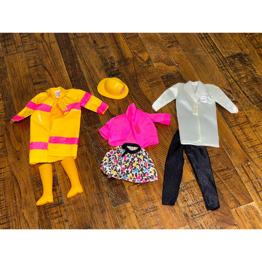 Caring Careers Barbie Fashion Gift Set 1993 Mattel 10773