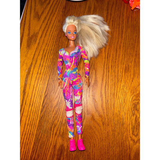 1994 Mattel Hot Skatin Barbie #13511 Barbie Doll with knee pads