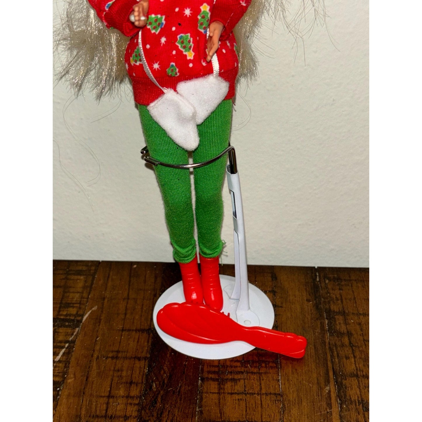 Complete 90s Vintage Barbie - 1995 Caroling Fun Barbie Winter Outfit #13966