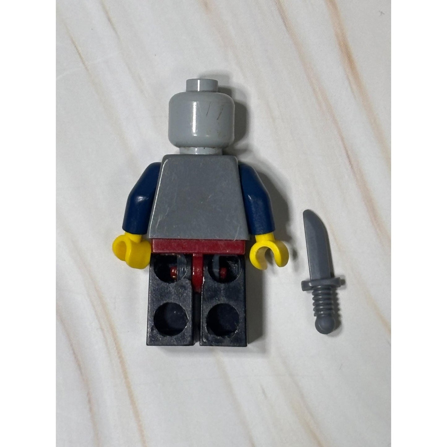 Lego vik019 Viking Warrior 1b - Minifigure- Vikings set 7020 Army of Vikings