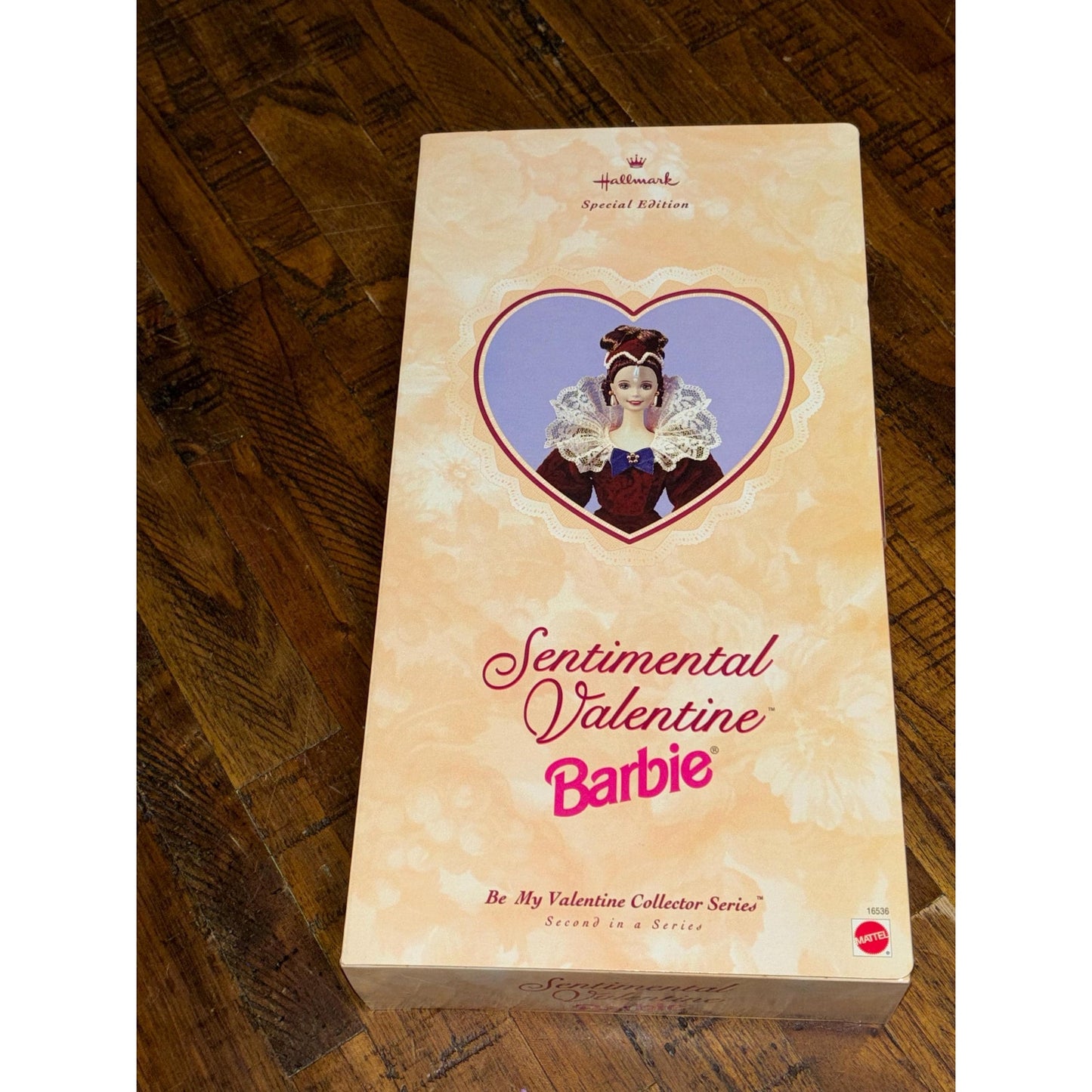 Vintage Sentimental Valentine Barbie Hallmark Special Edition 1996 Mattel #16536