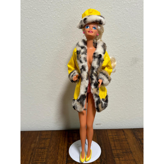 1970 Vintage Mattel Barbie Great Coat #1459 Complete Yellow Fur Coat Hat Shoes