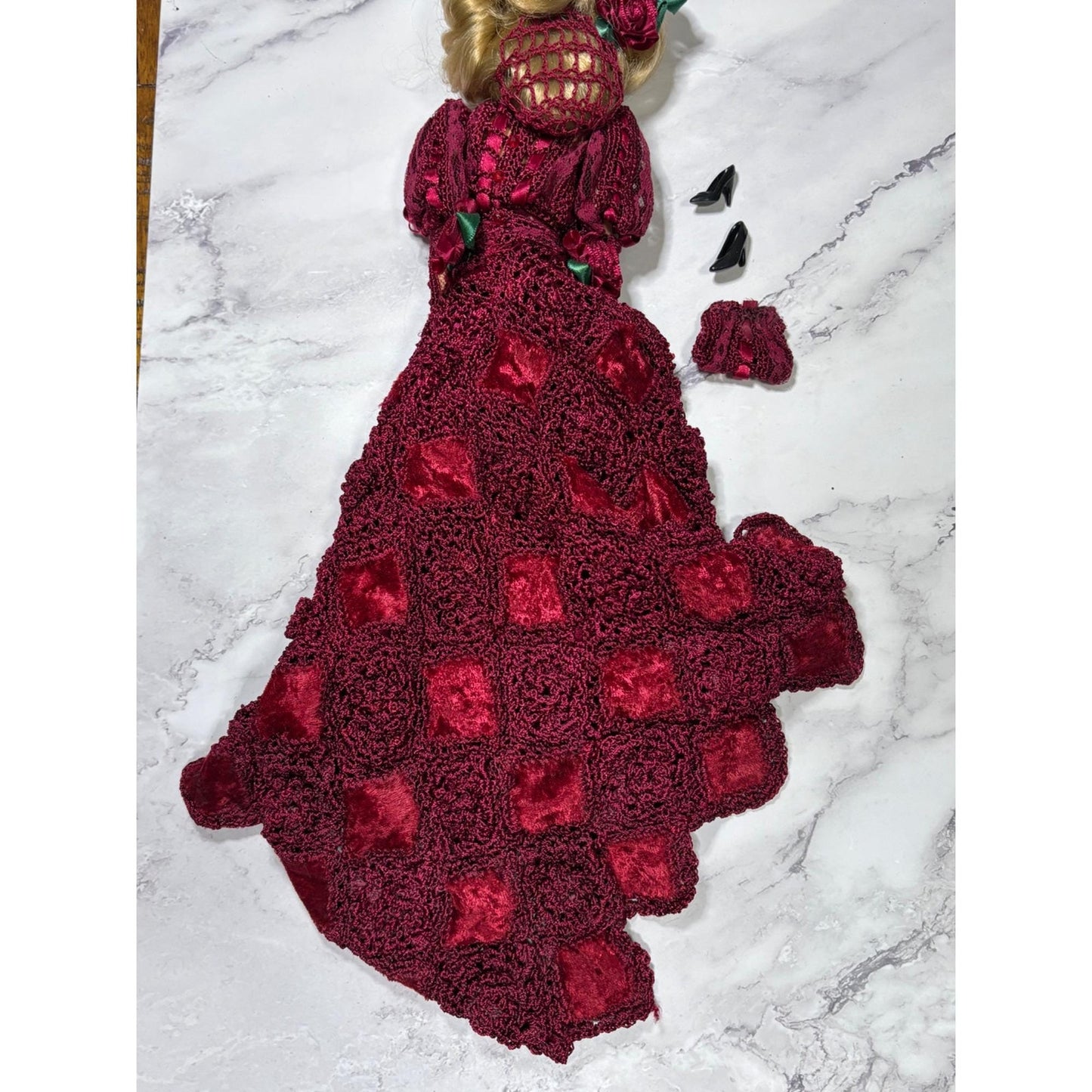 Red Dress Blonde Hair Barbie Doll Shoes Purse Hat Flowers Crochet metal