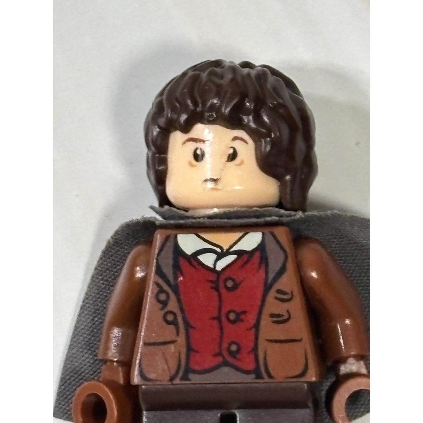 LEGO Frodo Baggins Minifigure Lord of the Rings Cape Hobbit LOTR lor003 9470