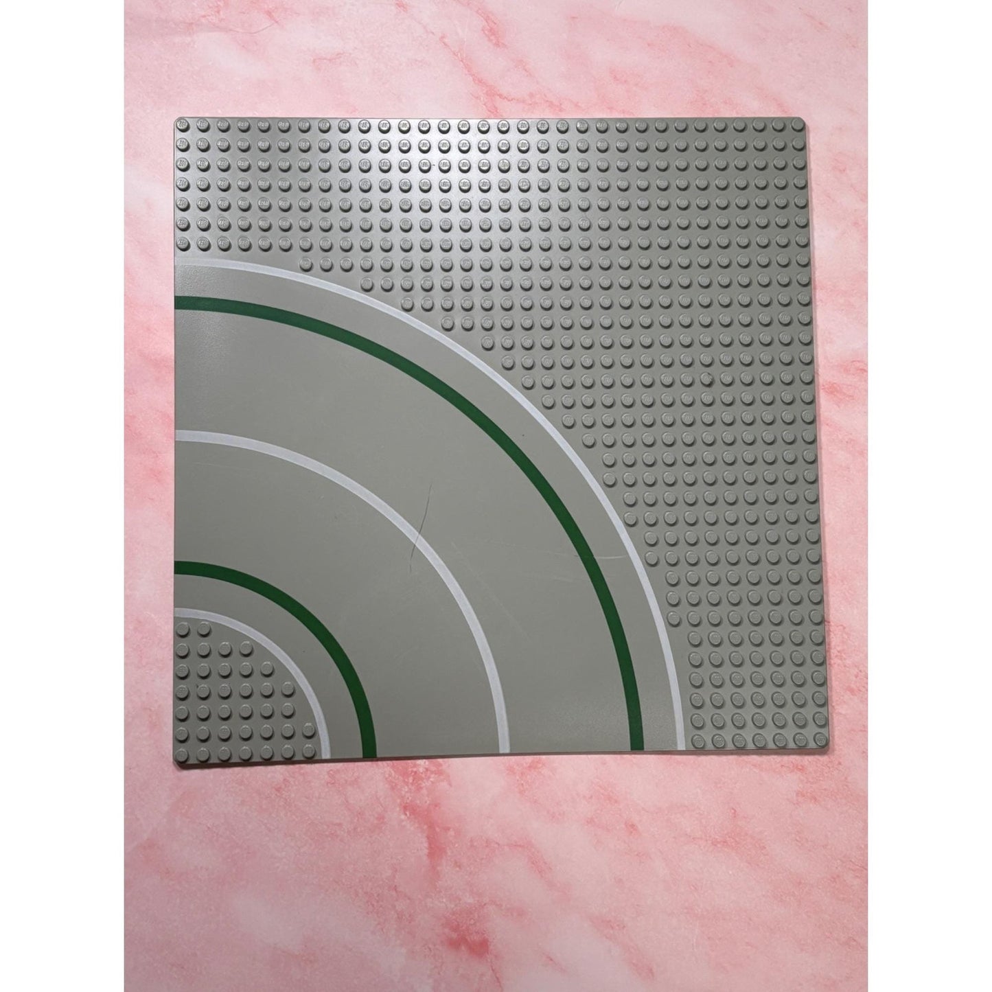 LEGO Baseplate, Road 32 x 32 7-Stud Curve with Road Pattern 2359p01