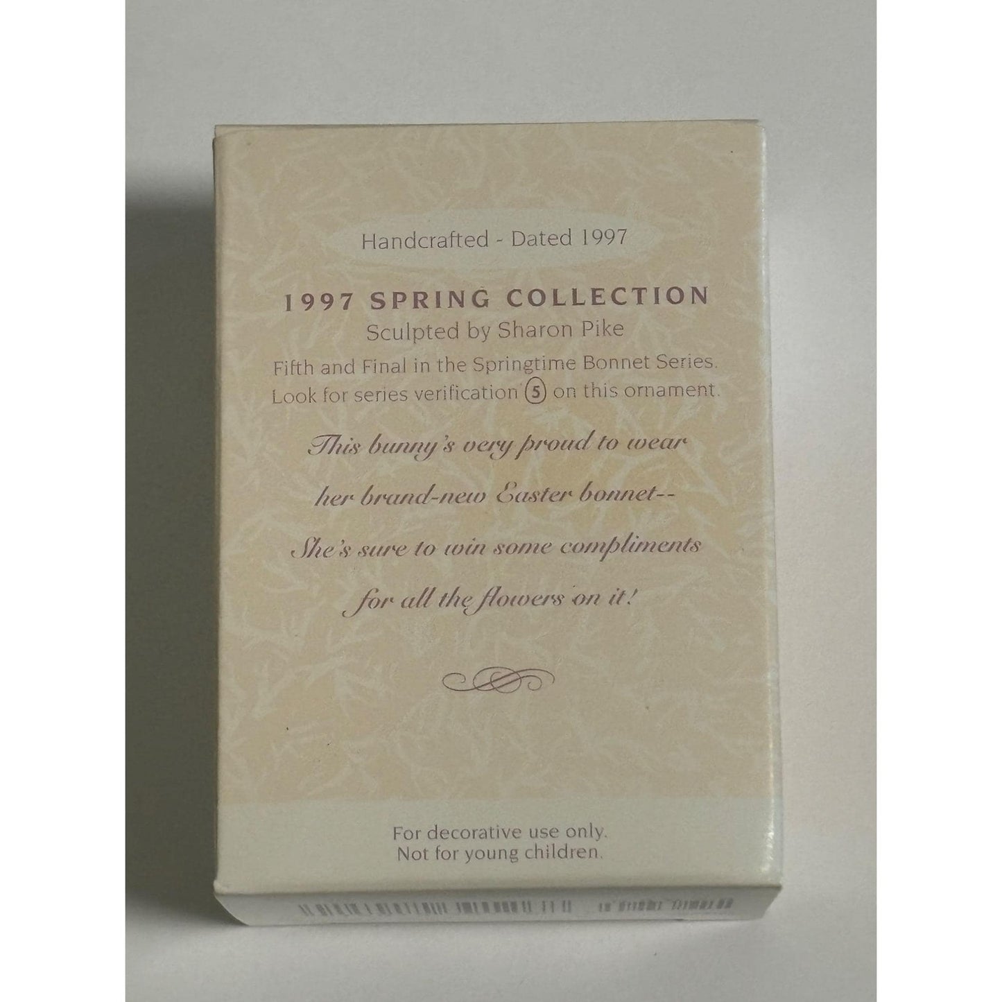 1997 Hallmark Keepsake Ornament Springtime Bonnets Easter Bunny 5th in Series