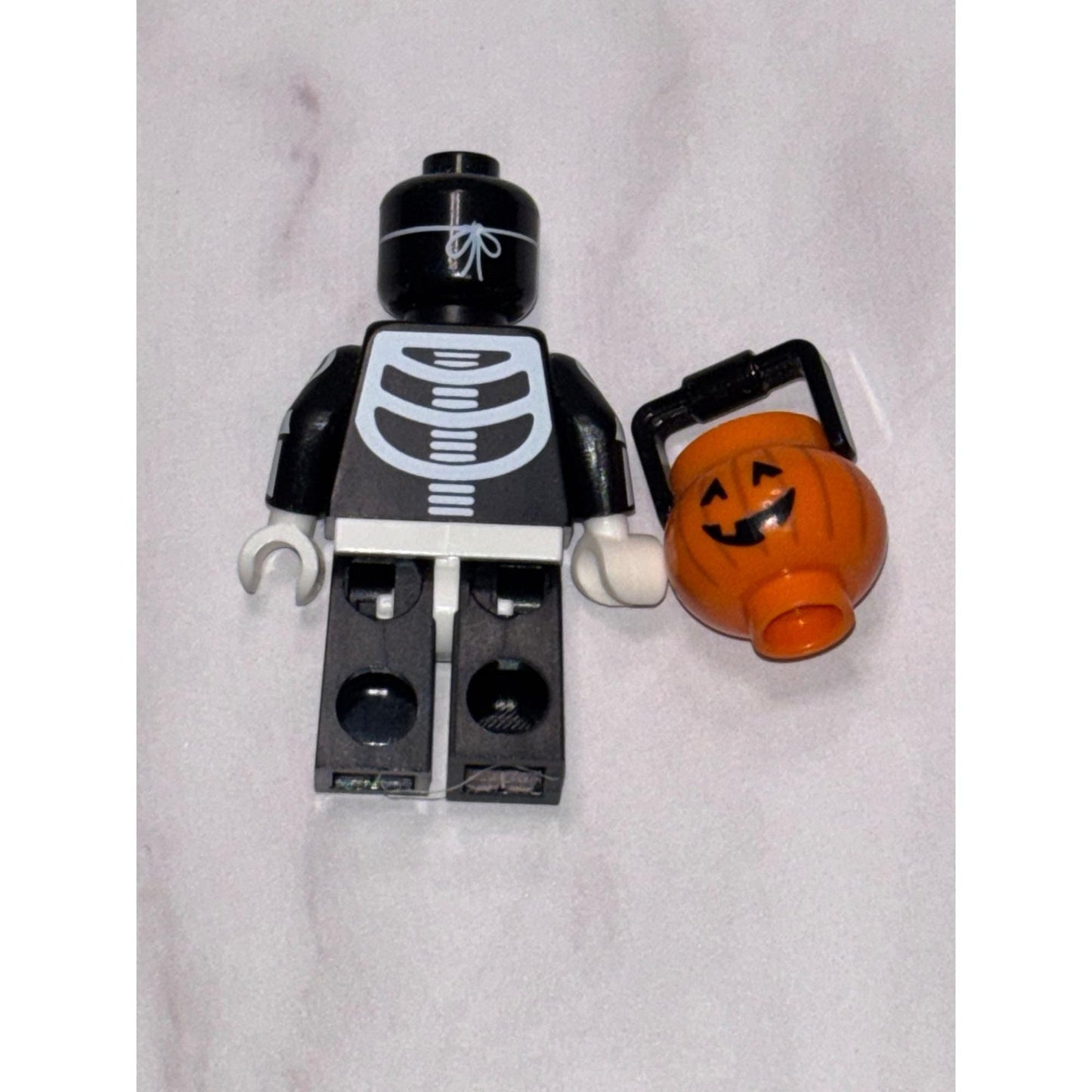 LEGO Collectible Series 14 col14-11 Skeleton Guy Minifigure - 71010 col221
