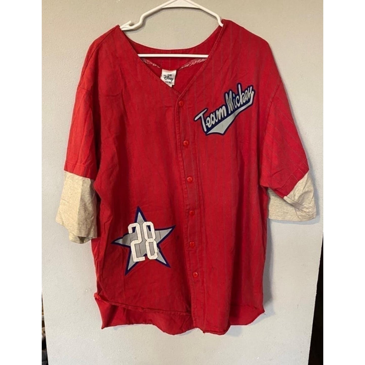 Vintage Rare Disney Studios #28 Team Mickey Mouse Goofy Red Baseball Jersey XL
