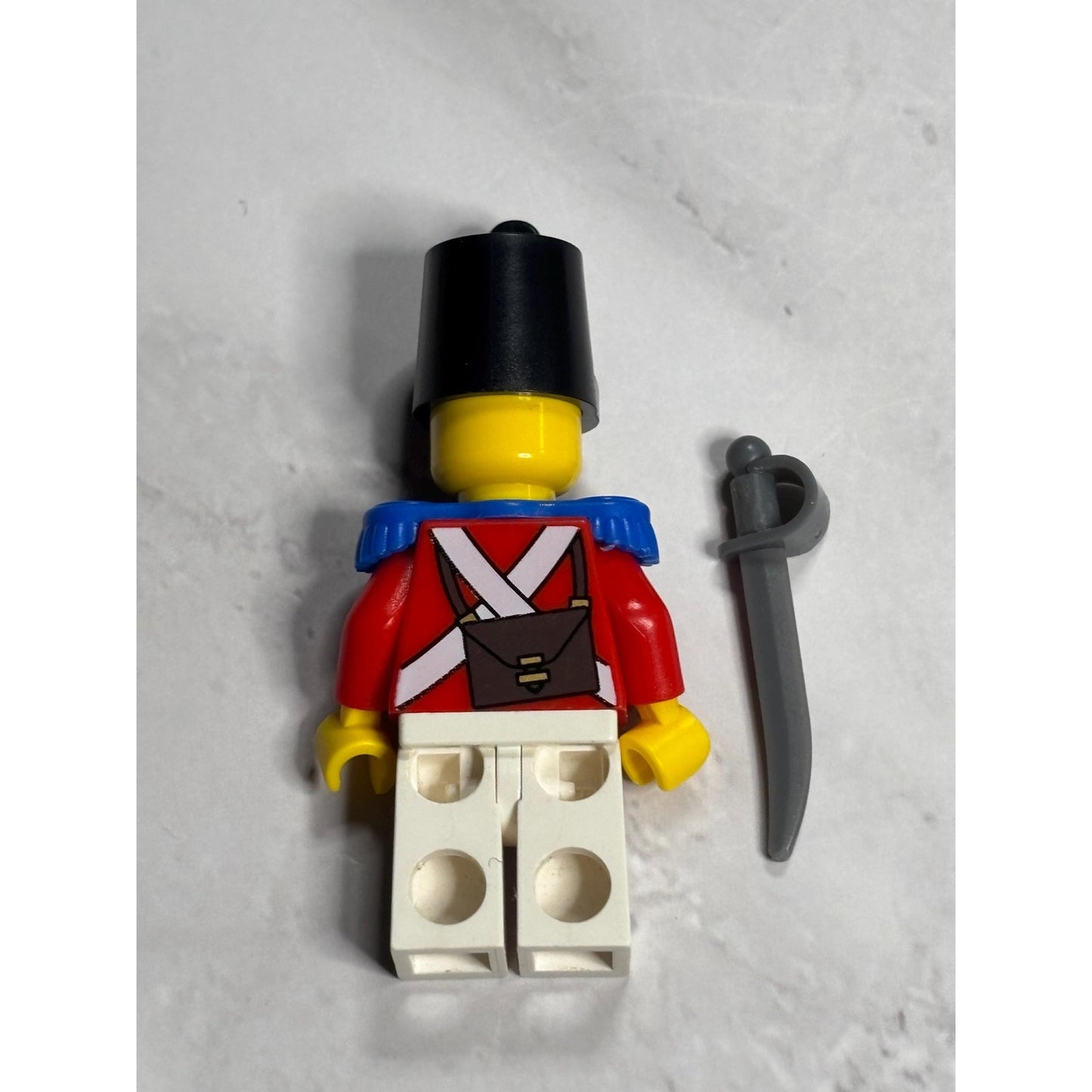 Lego Pirates Minifigure pi098 Imperial Soldier II in 3 sets: 10210 6241 852750