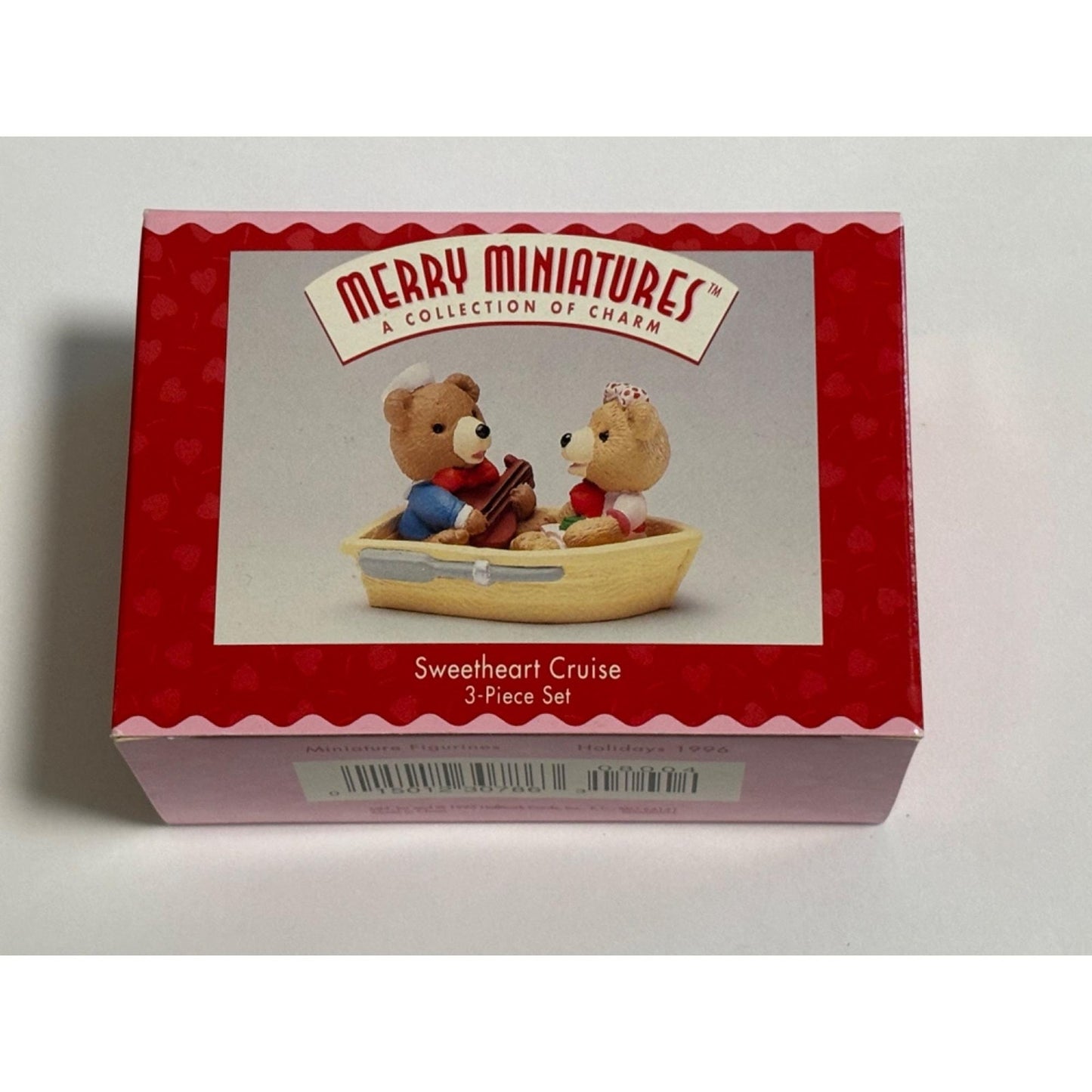 1996 Hallmark Holidays Merry Miniatures Sweetheart Cruise Figurine Teddy Bears