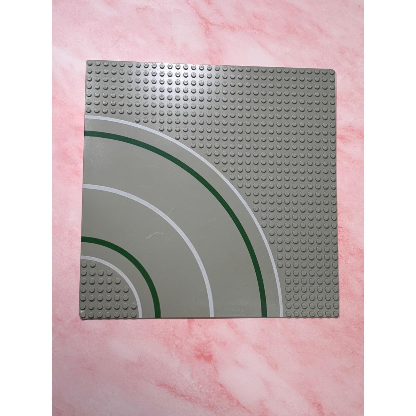 LEGO Baseplate, Road 32 x 32 7-Stud Curve with Road Pattern 2359p01