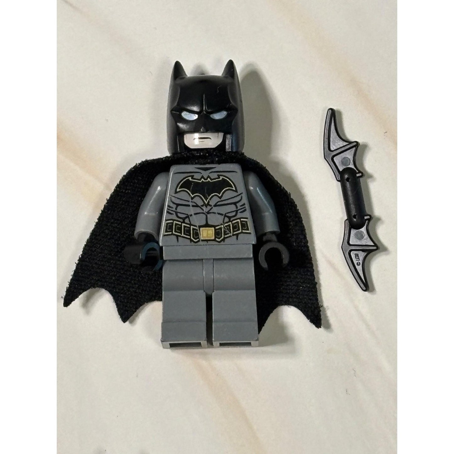 LEGO DC Super Heroes Minifigure Batman with Bluish Gray Suit SH0589a 76160 76159