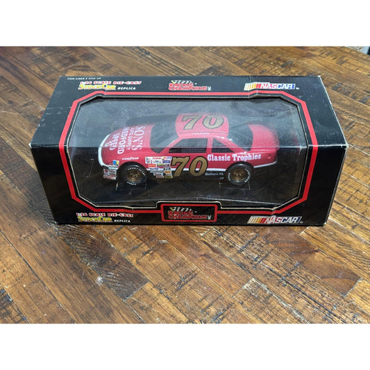 1992 Racing Champions 1/24 Diecast Car Medford #70 JD McDuffie Nascar Stock