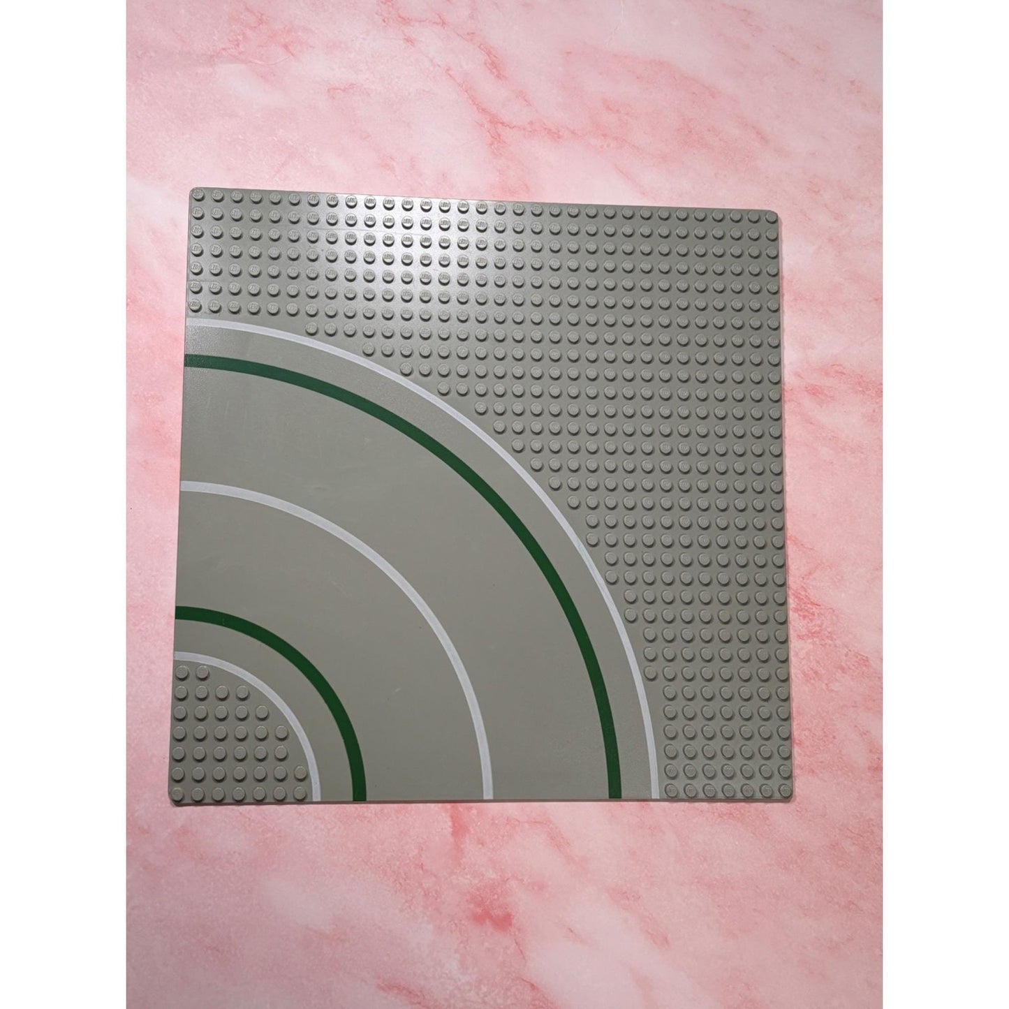 LEGO Baseplate, Road 32 x 32 7-Stud Curve with Road Pattern 2359p01