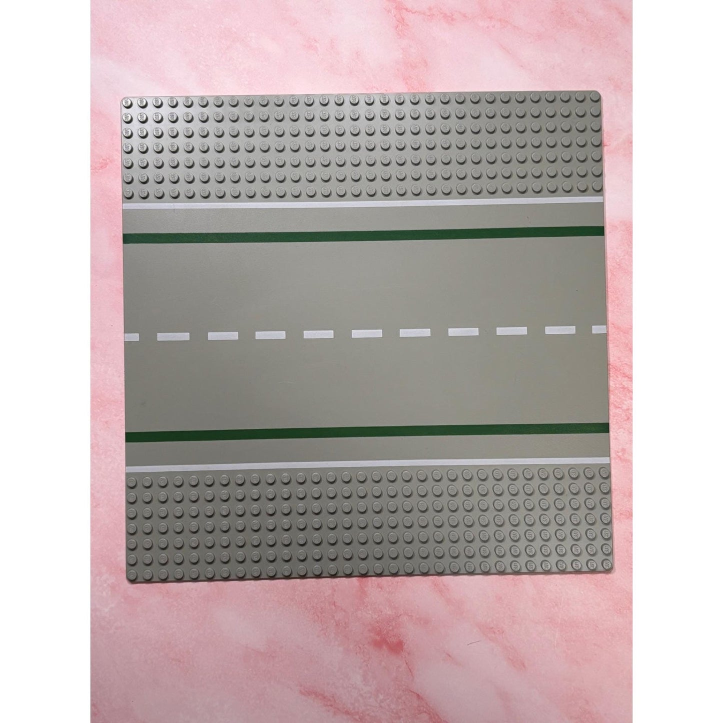 Vintage LEGO Baseplate City Road 32 x 32 Straight 7 - Stud