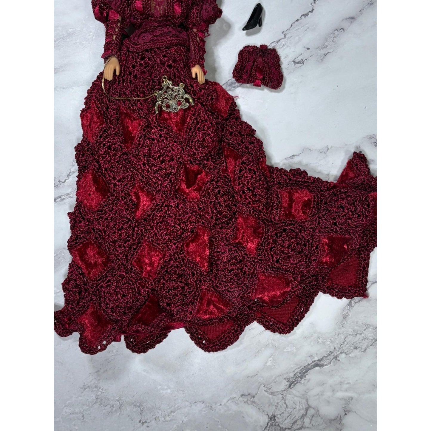 Red Dress Blonde Hair Barbie Doll Shoes Purse Hat Flowers Crochet metal