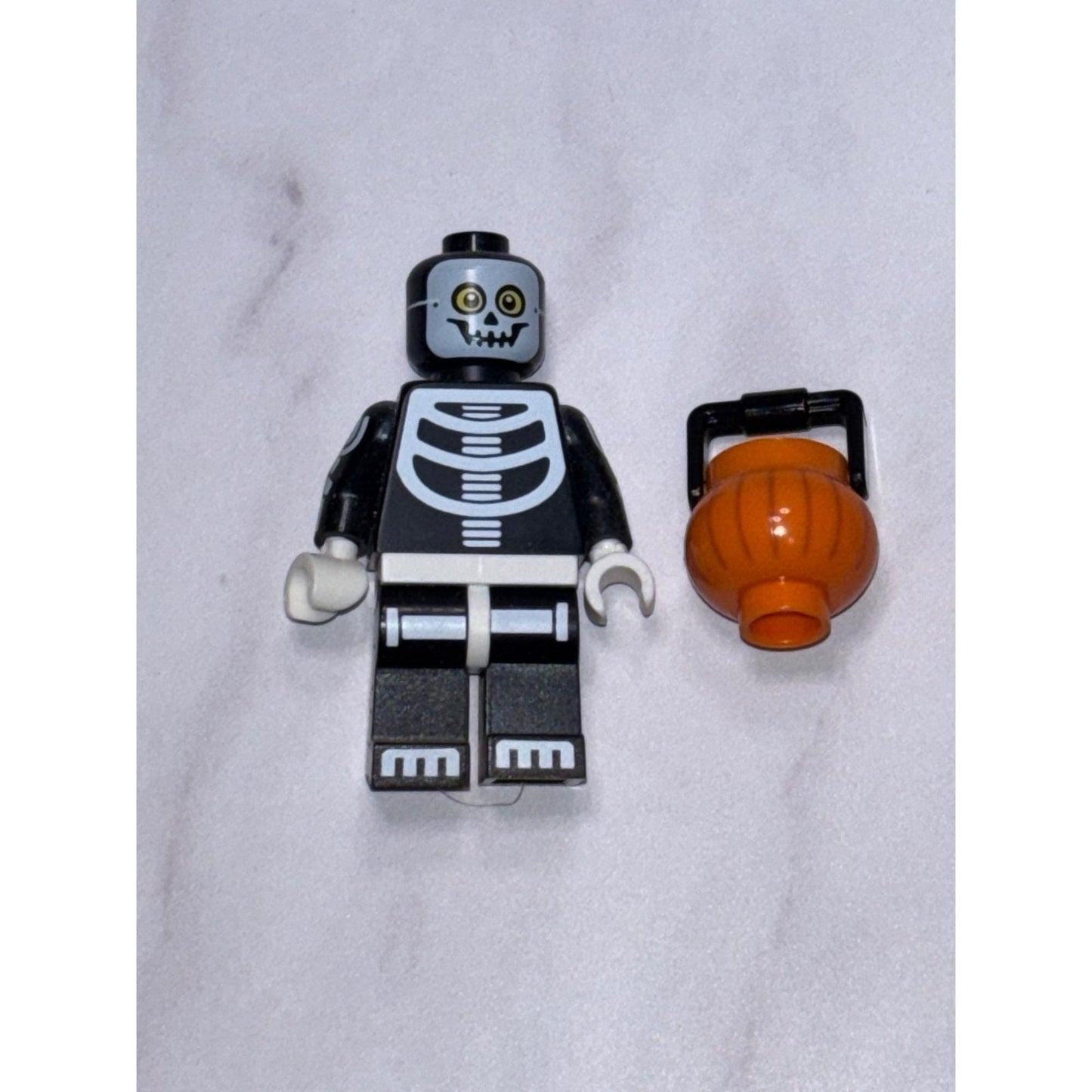 LEGO Collectible Series 14 col14-11 Skeleton Guy Minifigure - 71010 col221