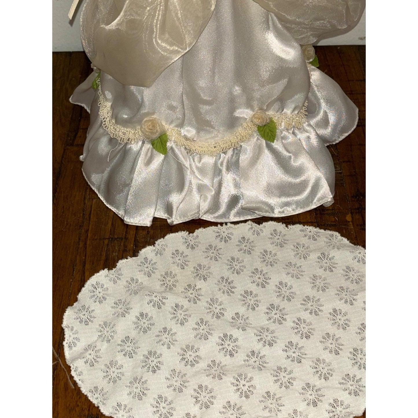 Victorian Beauty Style 18" Porcelain Doll Brown Hair Brown Eyes