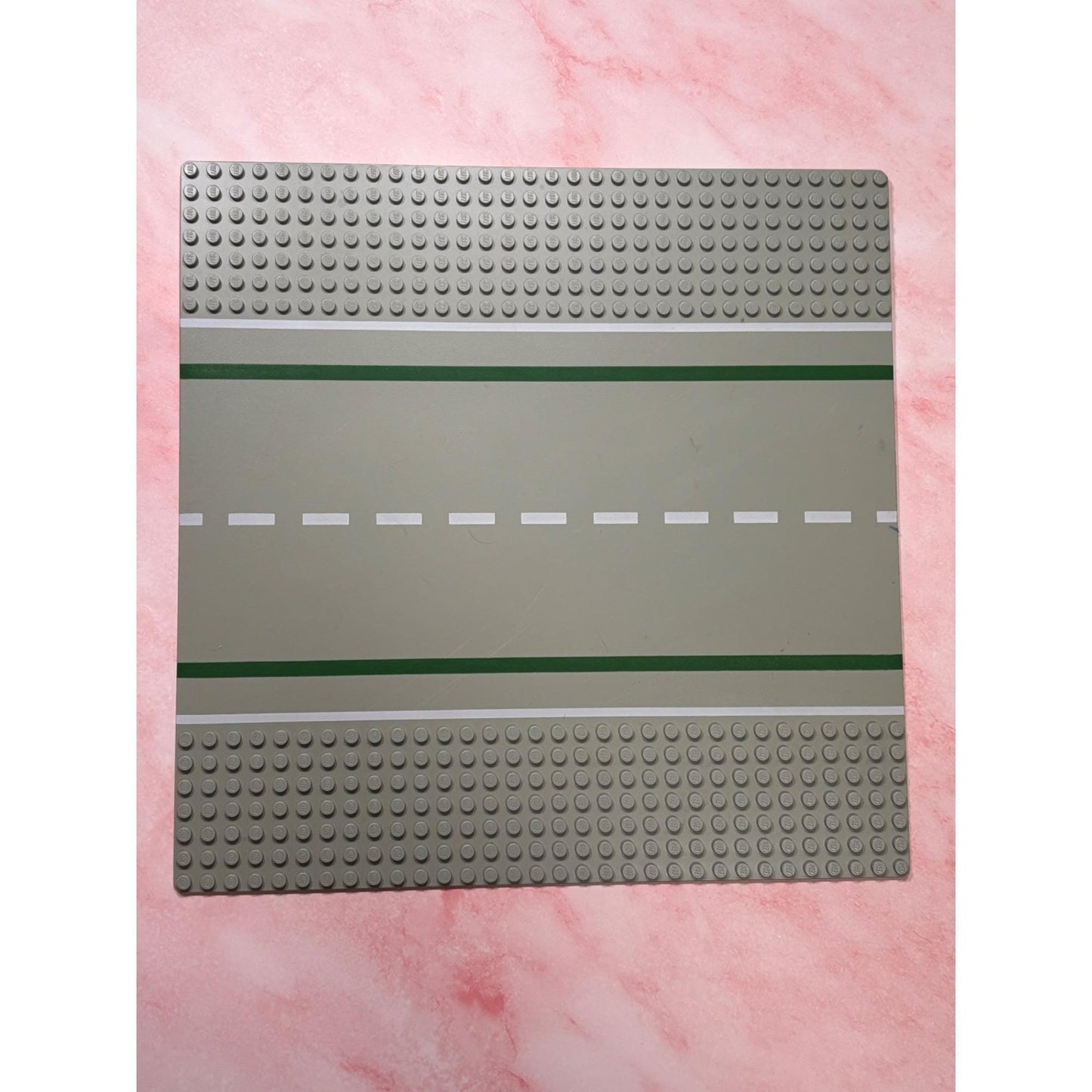 Vintage LEGO Baseplate City Road 32 x 32 Straight 7 - Stud