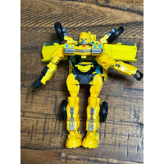 Takara Tomy Transformers Beast Awakening Bd-01 Deluxe Class Bumblebee