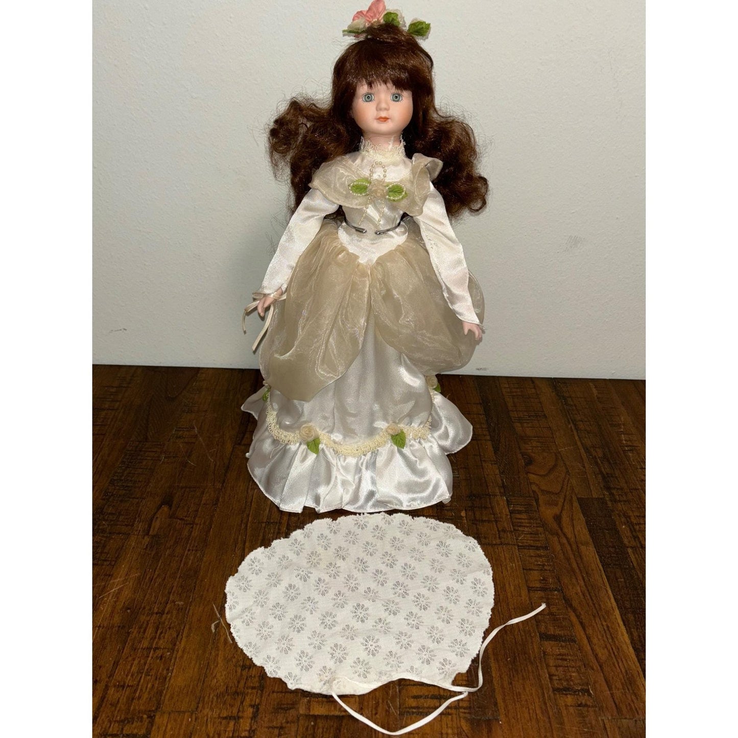 Victorian Beauty Style 18" Porcelain Doll Brown Hair Brown Eyes