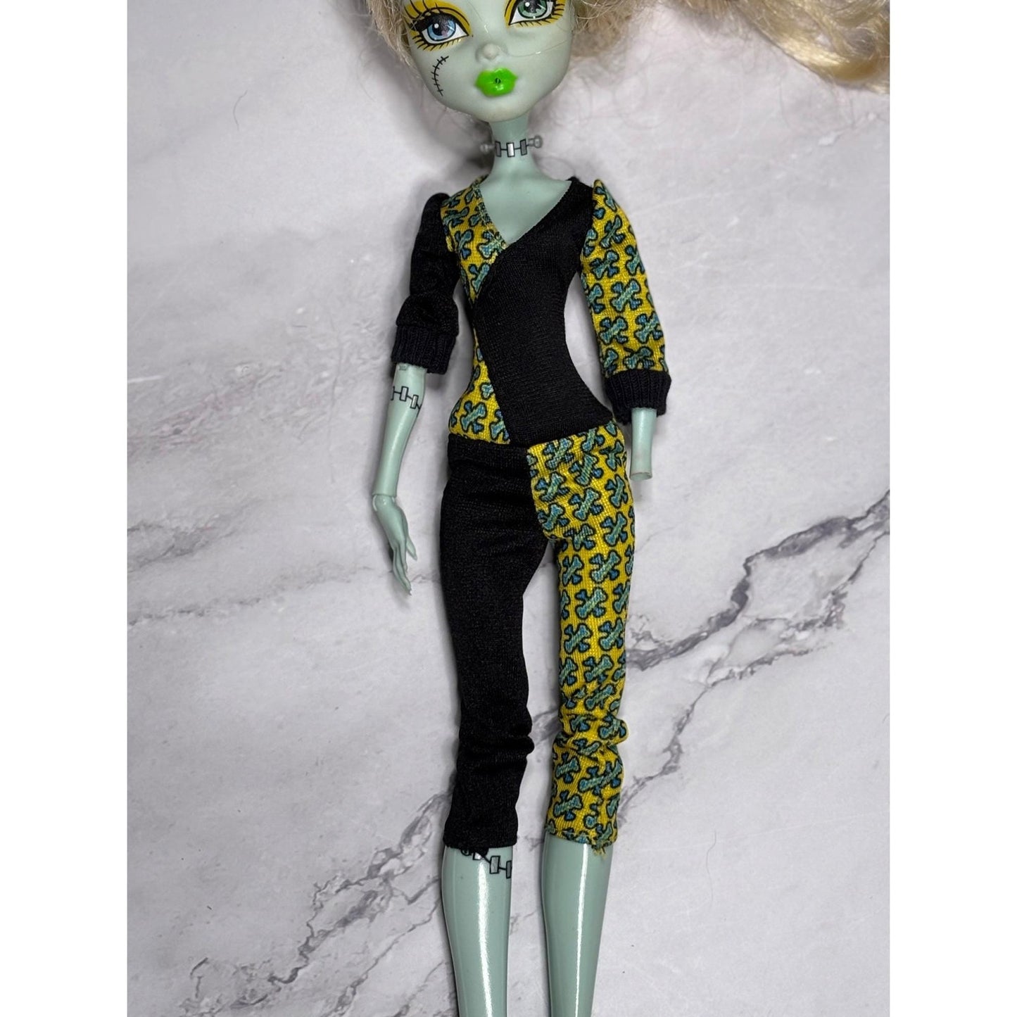 Monster High Doll Frankie Stein Freaky Fusion 2008 11" Mattel Doll Ghouls MH7