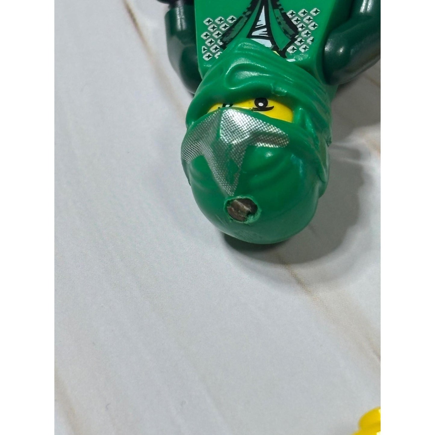 LEGO Ninjago Lloyd ZX Green Minifigure Shoulder Armor njo065 9450 9574 w/ Swords