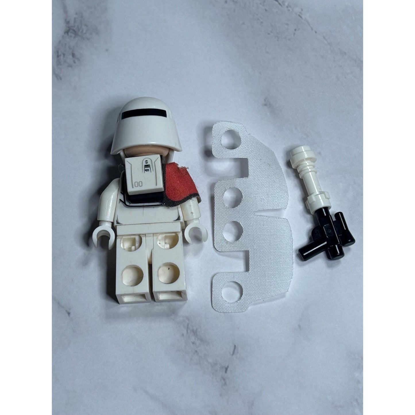 SW0656: First Order Snowtrooper Officer Lego Minifigure 75100